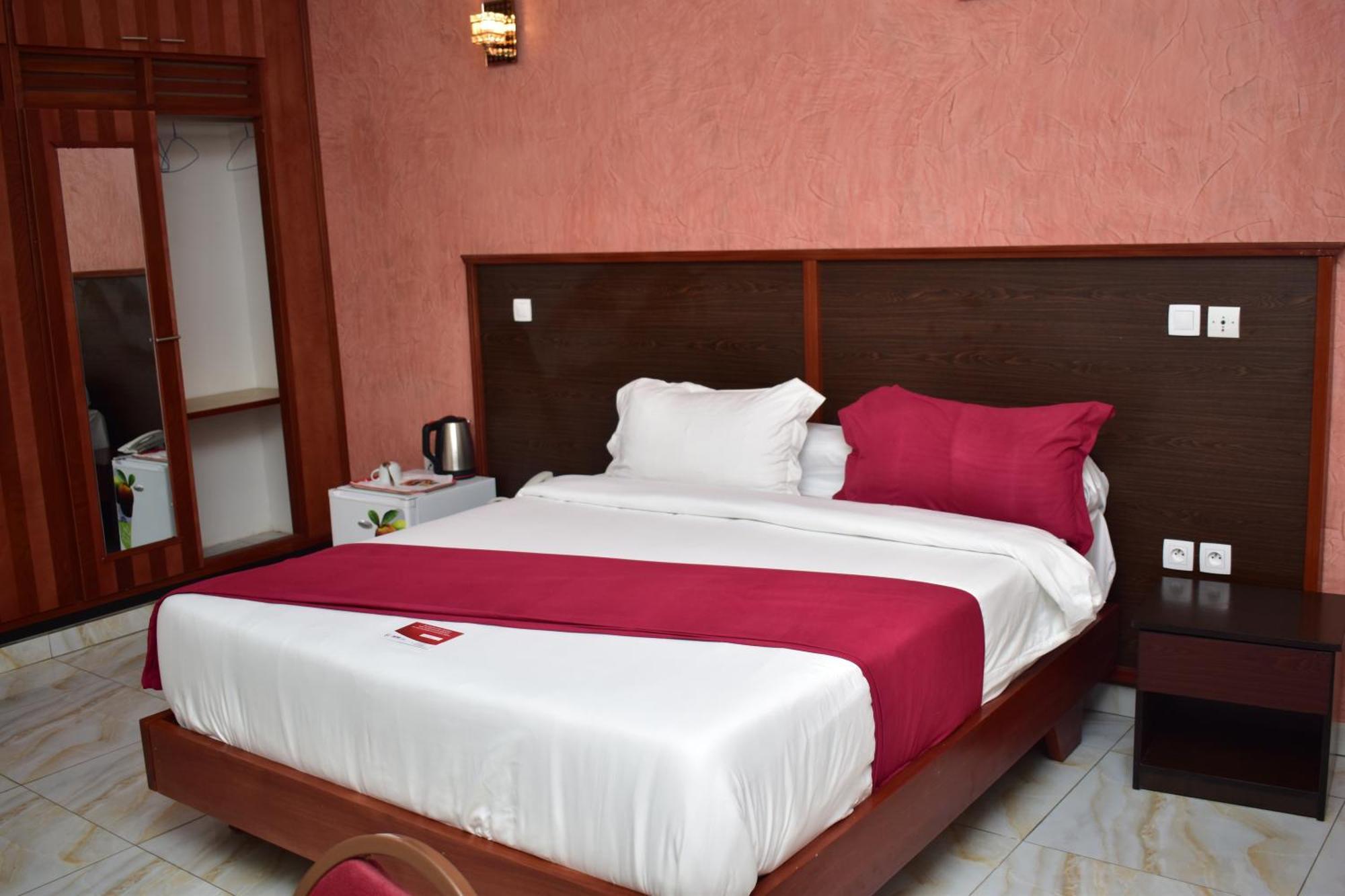 Safyad Hotel ياوندي المظهر الخارجي الصورة